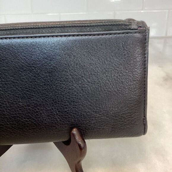 Coach VintageTrifold Leather Full Sized Wallet with Snaphead Button Flap Closure - Picture 6 of 16